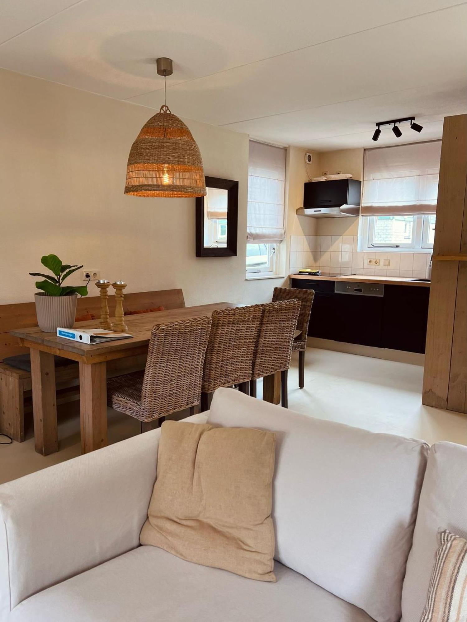 Vakantiewoning in villapark de oesterbaai Wemeldinge Buitenkant foto